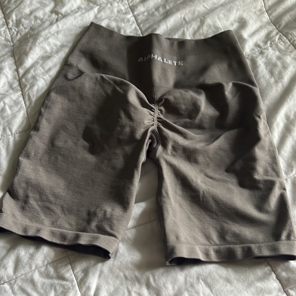 NIB Alphalete Amplify Biker Shorts Storm Grey - Picture 4 of 5